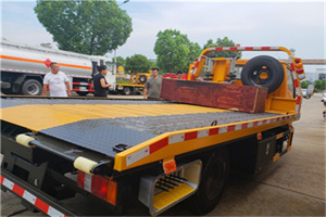 修文附近拖车电话号码服务